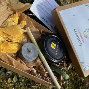 Velykų rinkinys kiaušiniams marginti su bičių vašku iš Urbanbee.lt bityno